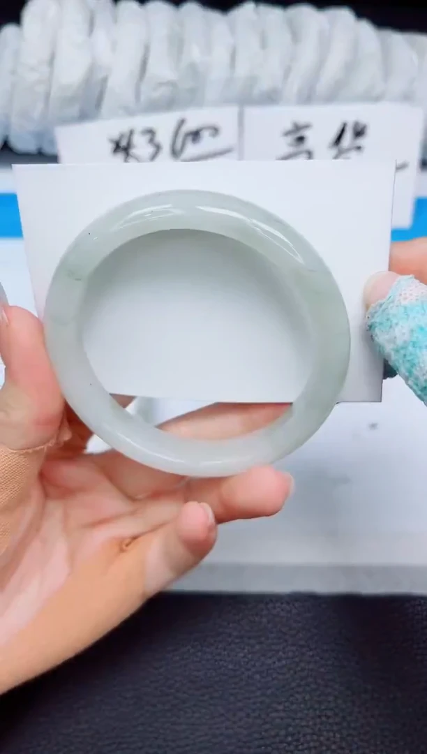 石英质玉手镯未镶嵌A64-59