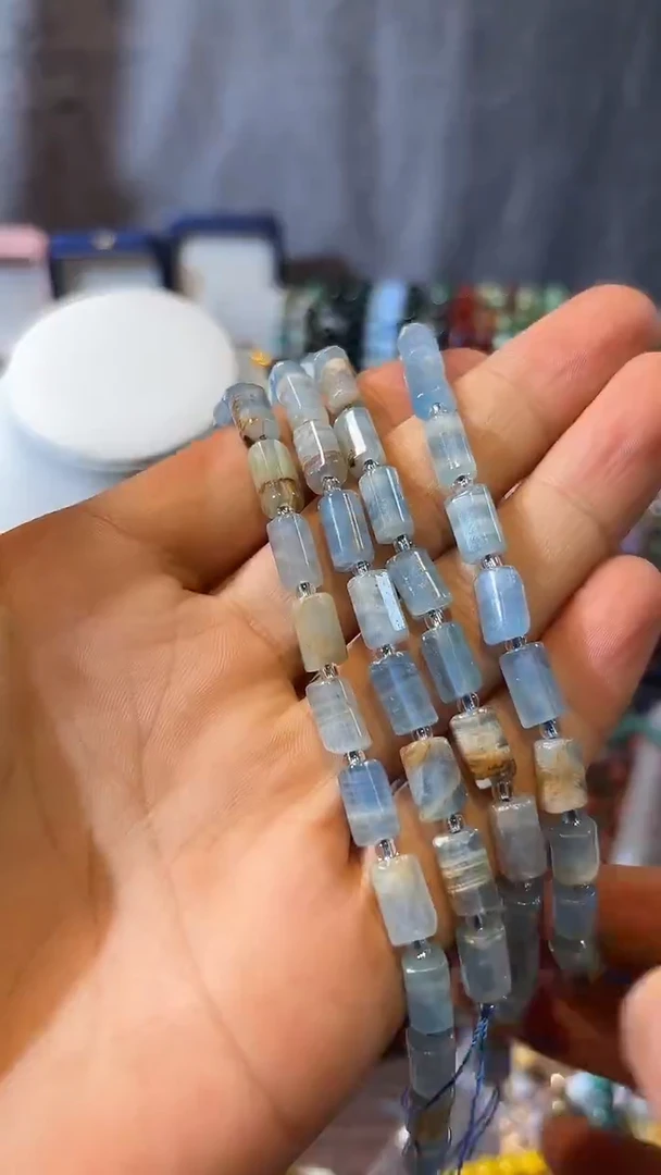 合金玛瑙/玉髓珠宝奇石蓝方解桶珠硬切一条