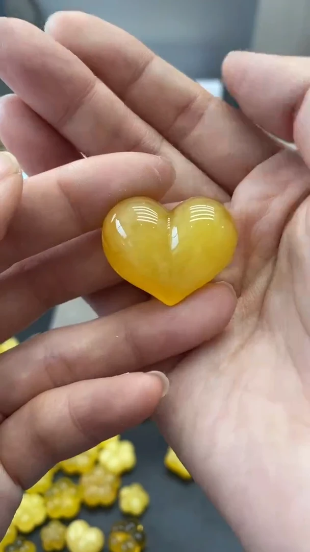 琥珀未镶嵌珠宝奇石1374