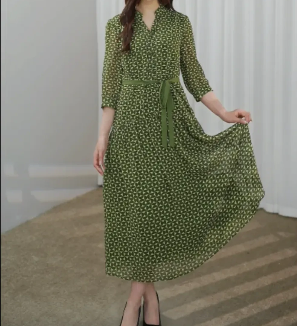 D132连衣裙2025春新款高级感轻奢气质法式碎花长裙