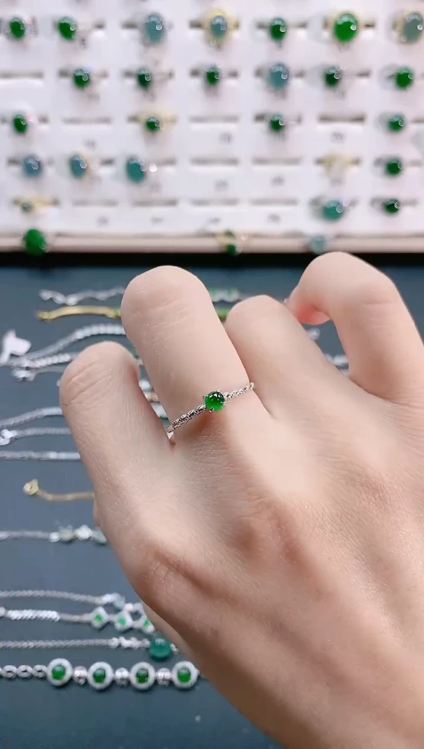 【闪购商品】翡翠戒指银S925镶嵌天然翡翠