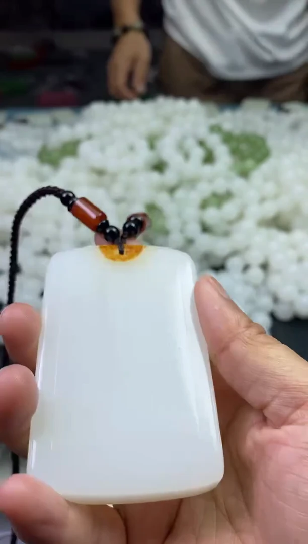 天然玉石未镶嵌颈饰