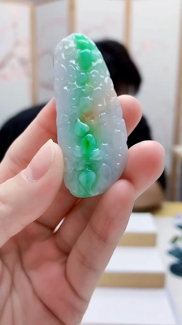 未镶嵌定制翡翠5145lr-毛货挂件5