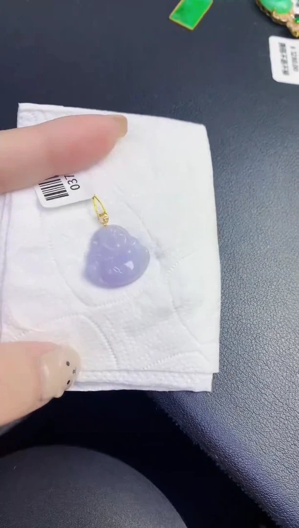 颈饰18K金镶嵌翡翠缅甸天然翡翠A货