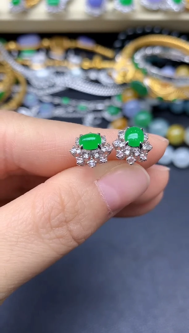18K金镶嵌翡翠耳饰220-雪姐翡翠天天见