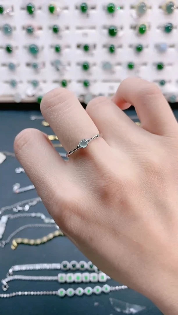 【闪购商品】翡翠戒指银S925镶嵌天然翡翠