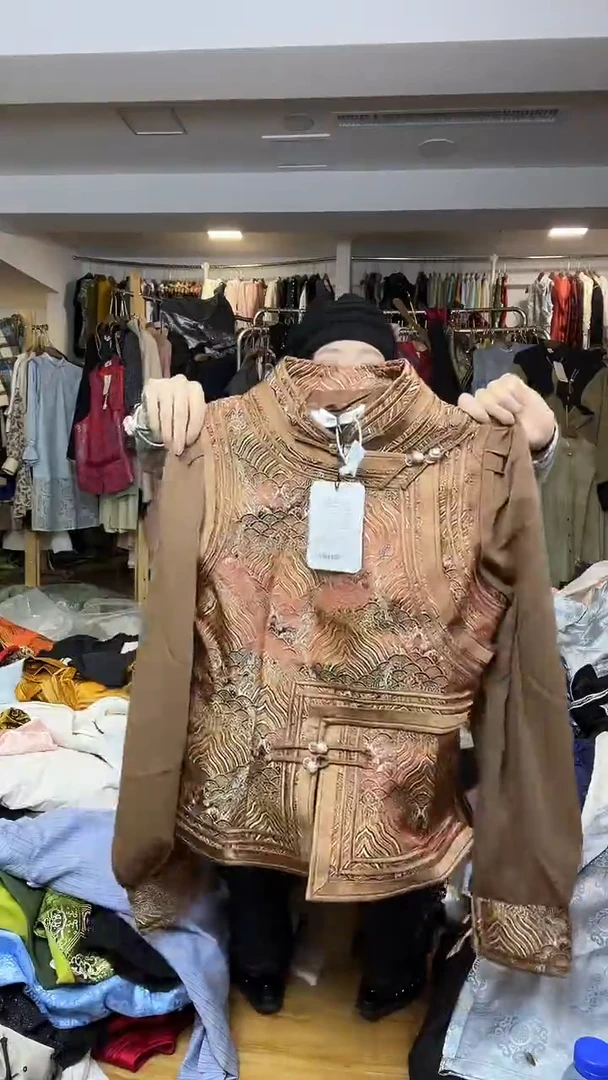 纱袖马甲       L码        105-115斤