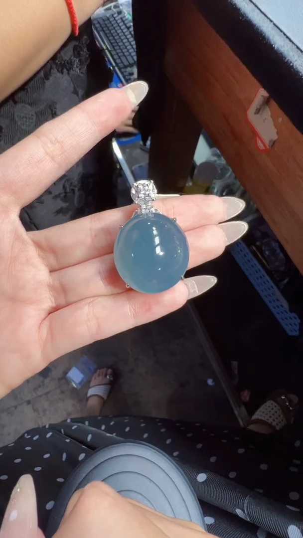 未镶嵌定制翡翠翡翠A货有轻微色差属于正常现象鸽子蛋多样性发货1