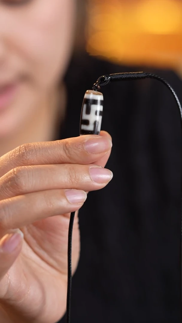 未镶嵌颈饰玛瑙/玉髓 万字锁骨链