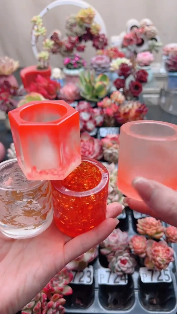 【闪购商品】指定四个树脂小盆