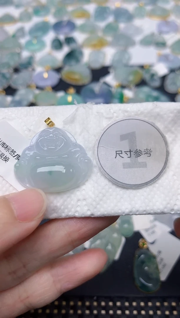 颈饰18K金镶嵌翡翠天然缅甸A货翡翠