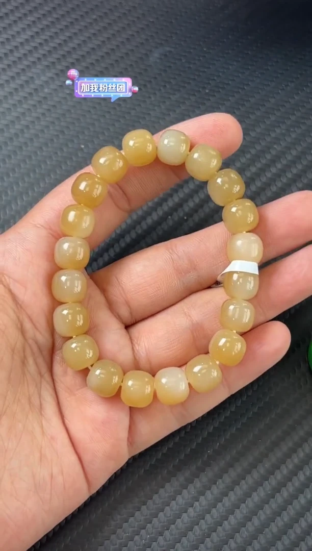 未镶嵌手串和田玉且末微色差姚鑫矿卡9*10