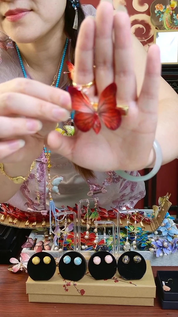 刺绣纯手工非遗绒花耳钩