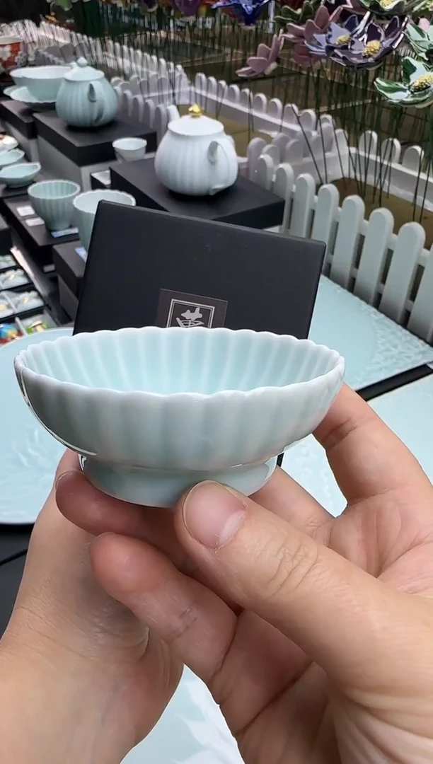 瓷片辰辰家的瓷器真好看