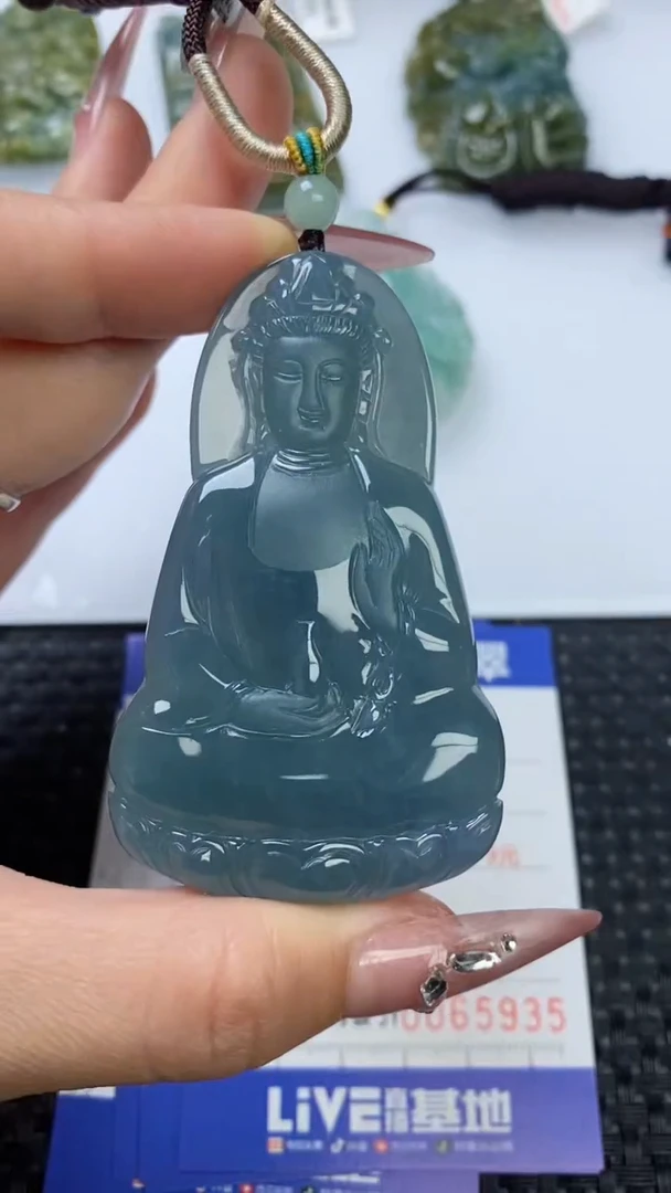【闪购商品】翡翠颈饰未镶嵌111111111111111