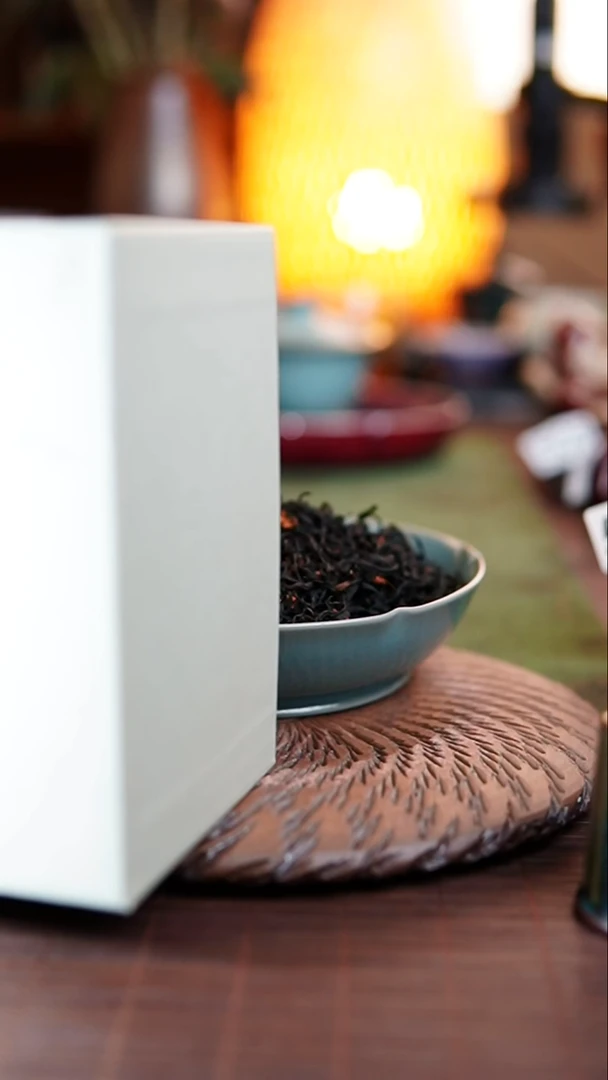 桂花红 1斤 送一把壶