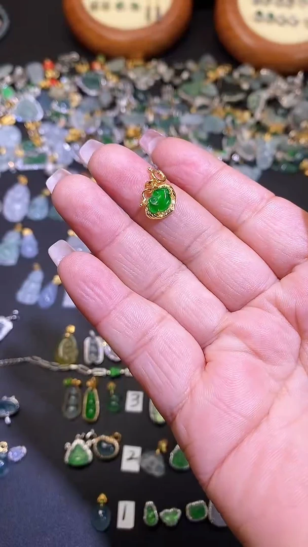 【闪购商品】翡翠吊坠(不含链)银S925镶嵌1