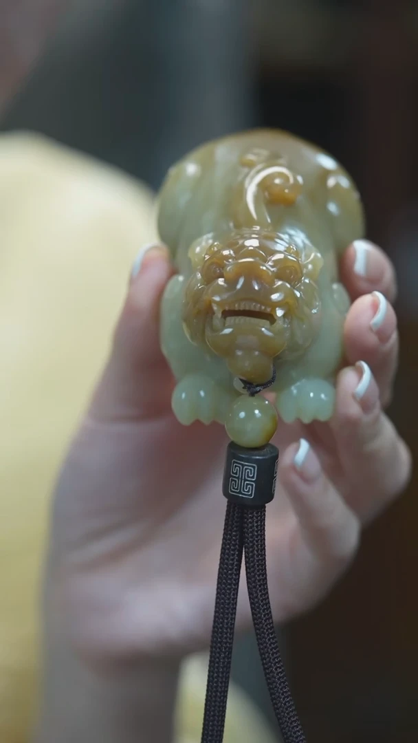 未镶嵌和田玉把件貔貅