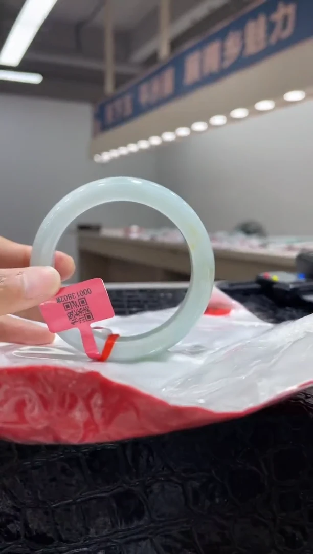 未镶嵌手镯翡翠手镯9