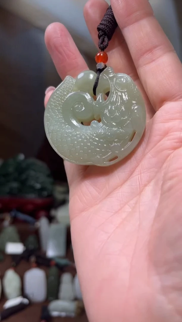 颈饰未镶嵌和田玉·