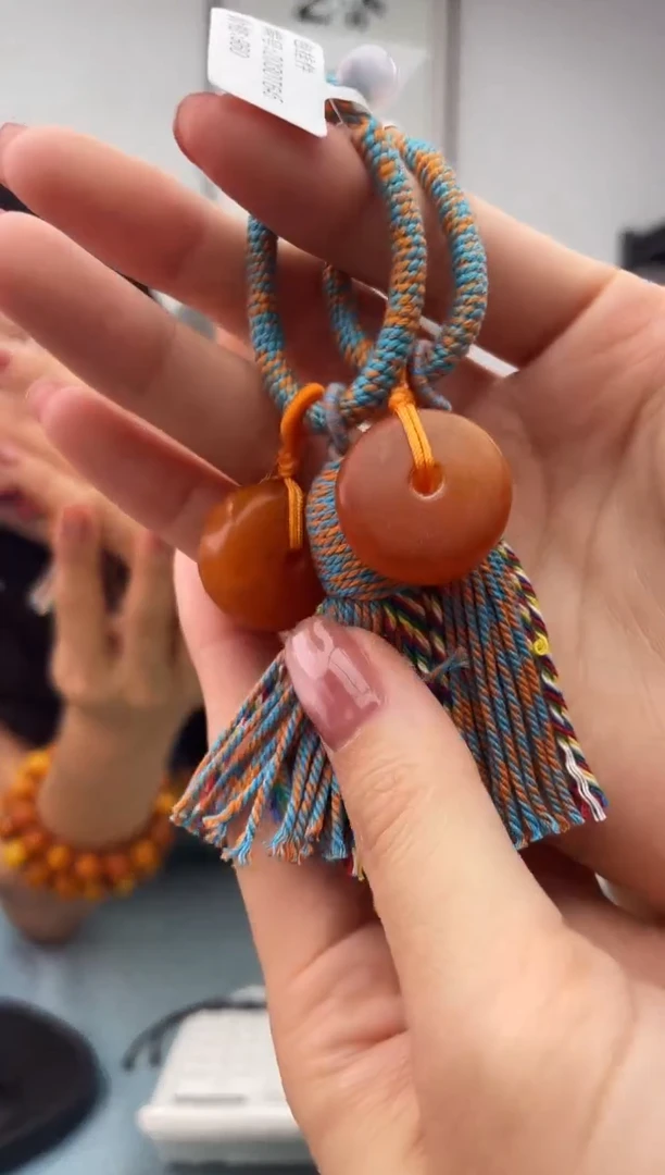 未镶嵌蜜蜡珠宝奇石假一罚十，0微瑕多样性发一件