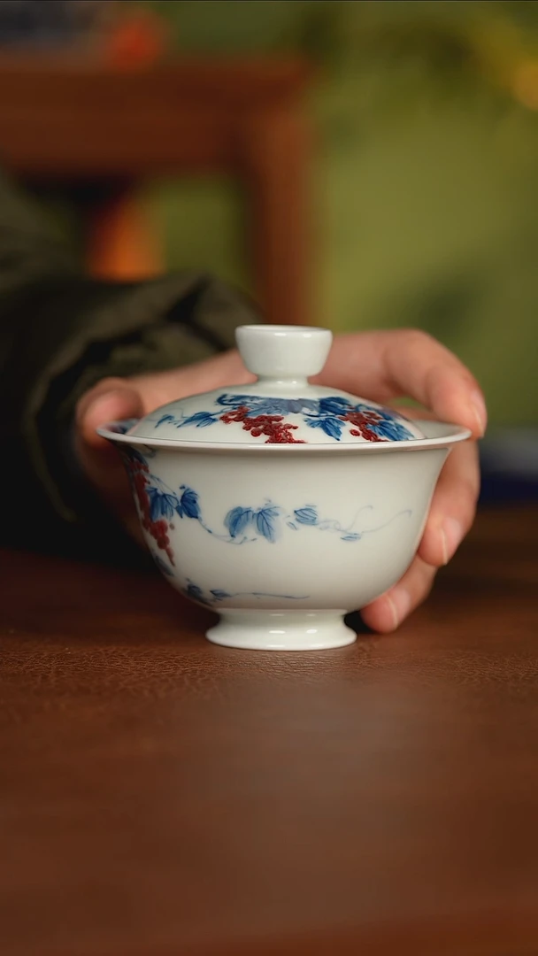 【闪购商品】杯晓月庐（林月红）紫藤金鱼盖碗