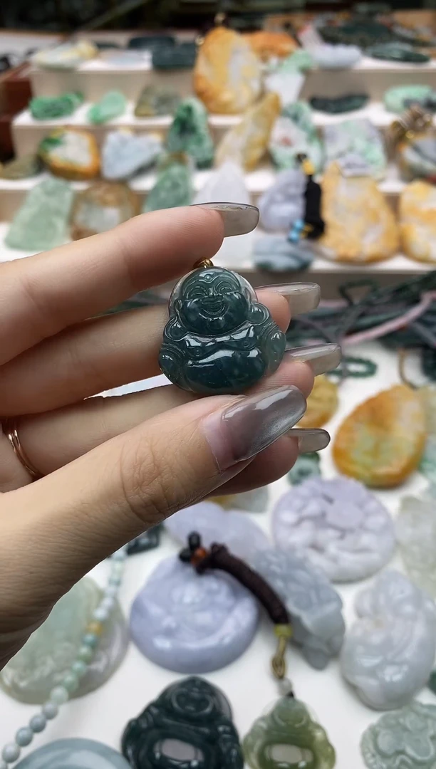 颈饰未镶嵌翡翠1