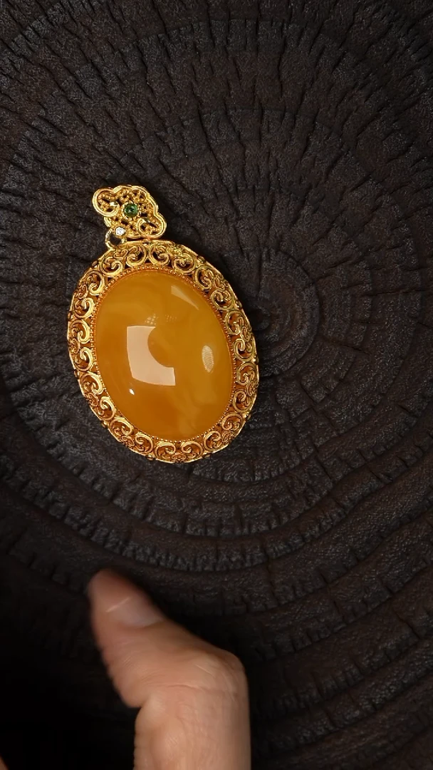 蜜蜡吊坠(赠链)未镶嵌老蜡吊坠