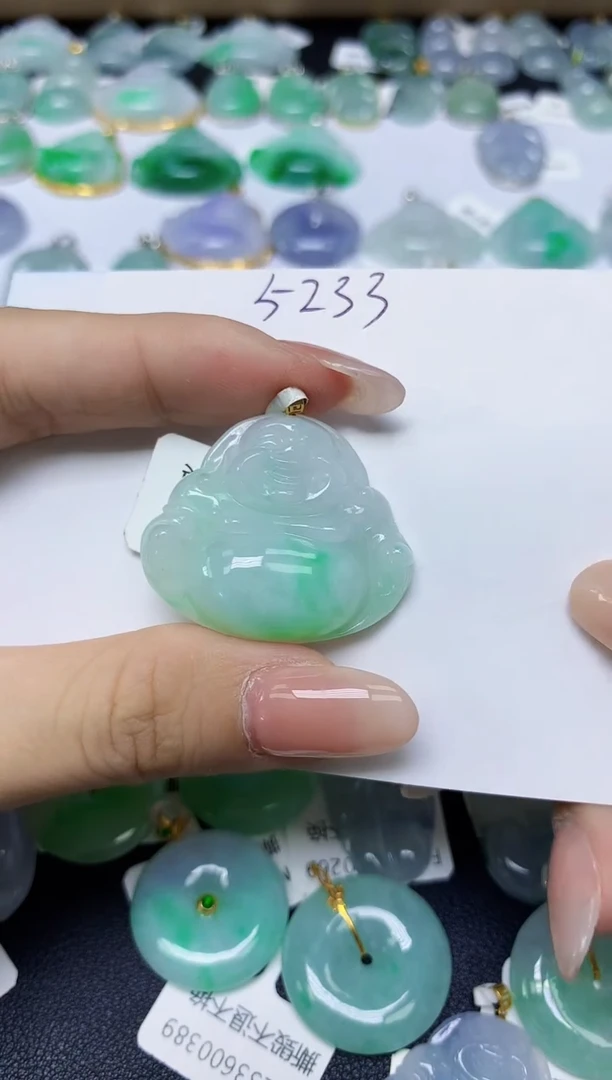 翡翠18K金镶嵌颈饰天然缅甸翡翠A货