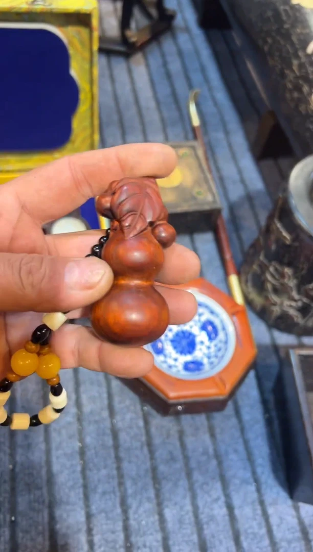 檀香紫檀（小叶紫檀）葫芦手把件