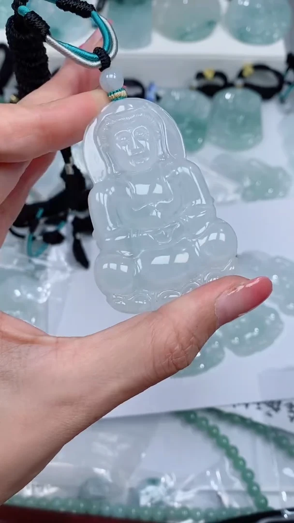 翡翠未镶嵌颈饰吊坠