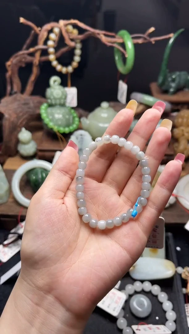 手串未镶嵌和田玉卡7黑山料圆珠 墨多有瑕疵9011034