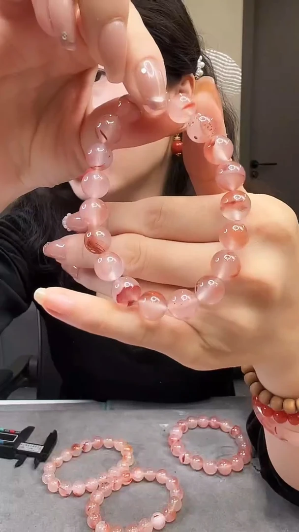 未镶嵌冰飘圆珠手串南红玛瑙/10mm/b