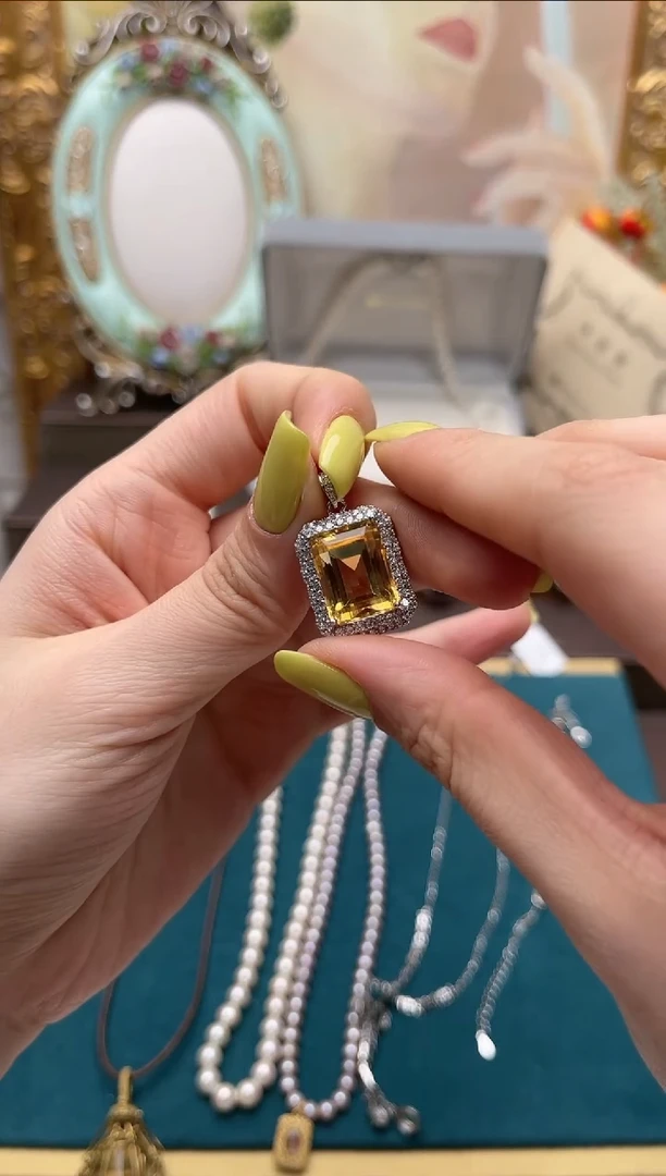 【闪购商品】水晶吊坠(不含链)银S925镶嵌aw7511吊坠