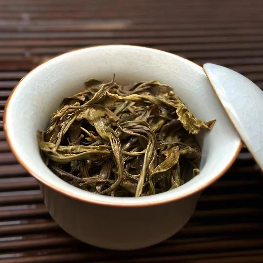 冰岛老寨11号2025年春中高低各一泡