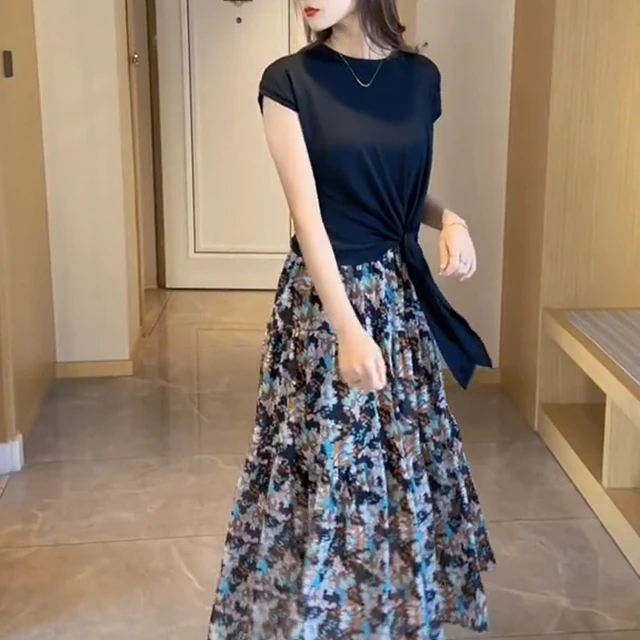 女士夏季碎花蛋糕裙长裙2025新款系带冰丝针织上衣雪纺半身裙套装