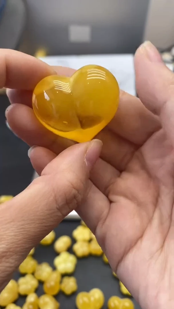 琥珀未镶嵌珠宝奇石1298