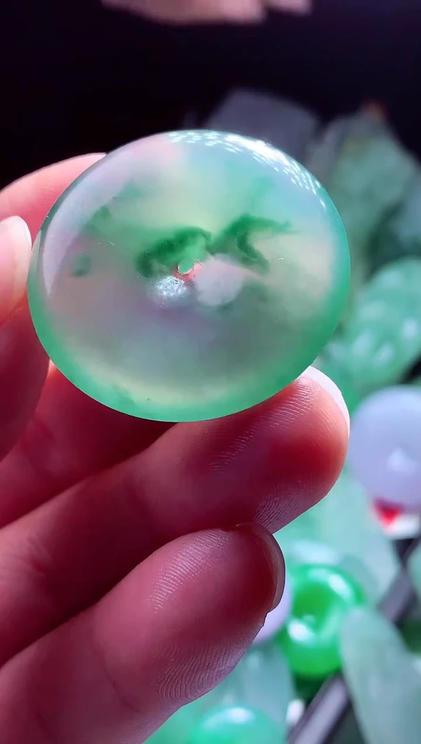未镶嵌定制翡翠娃**?翡翠毛货定制