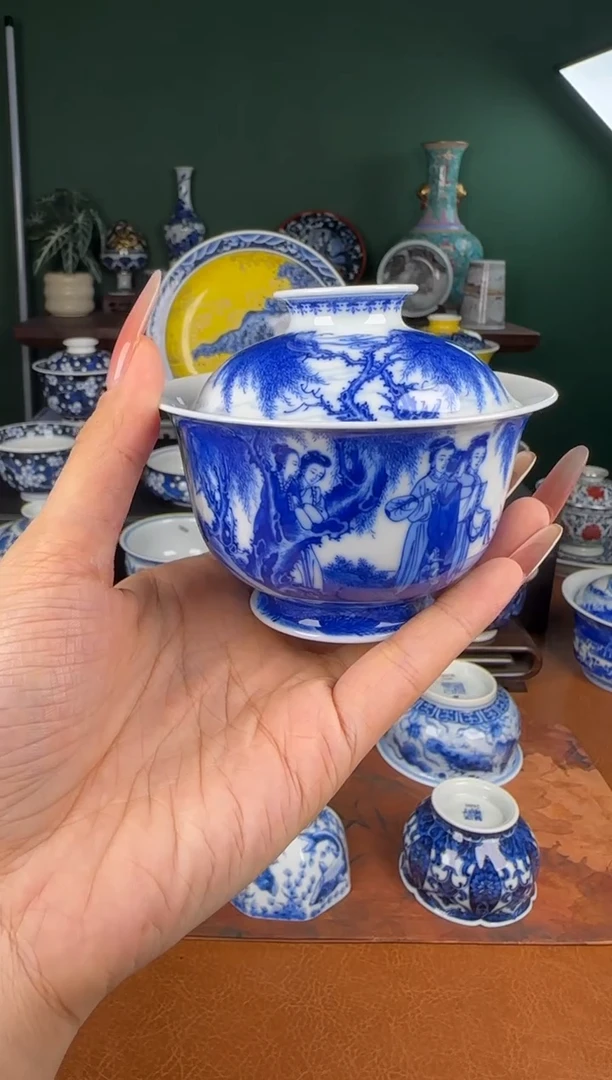 杯仪贤堂。  六月碧池采莲。  盖碗