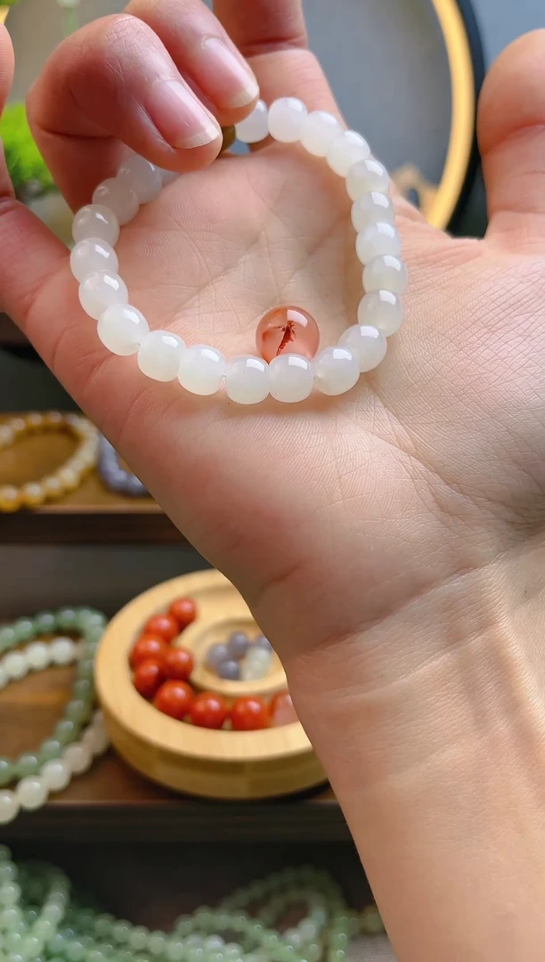 【闪购商品】和田玉手链未镶嵌卡8白玉