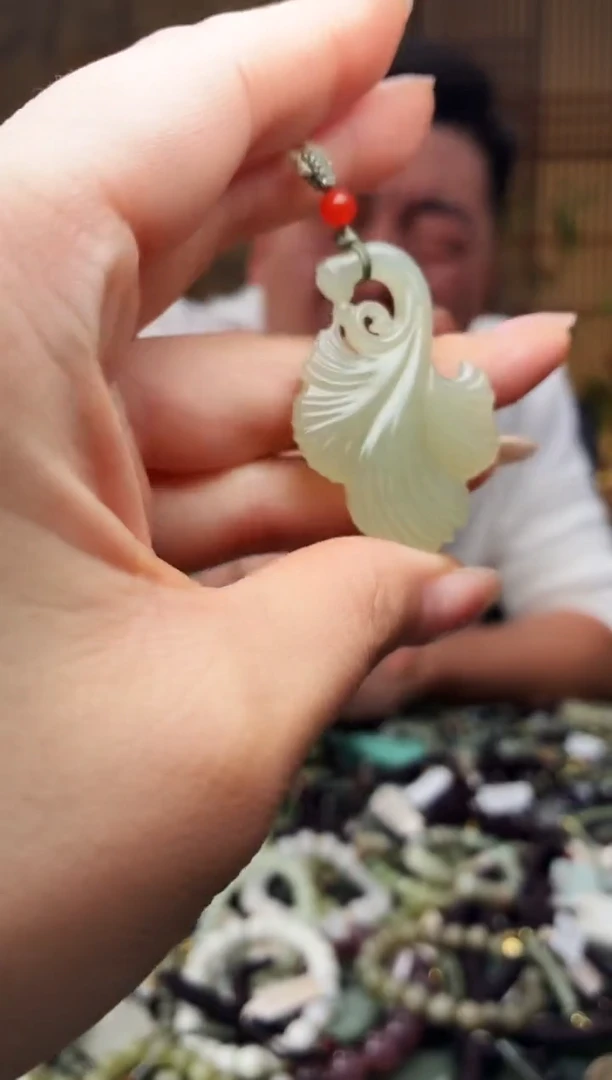 颈饰未镶嵌和田玉多样性发货，拍一发一