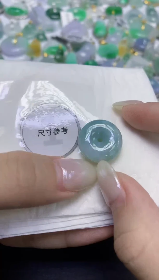 颈饰未镶嵌翡翠天然缅甸翡翠A货百元以上9元证书费自理
