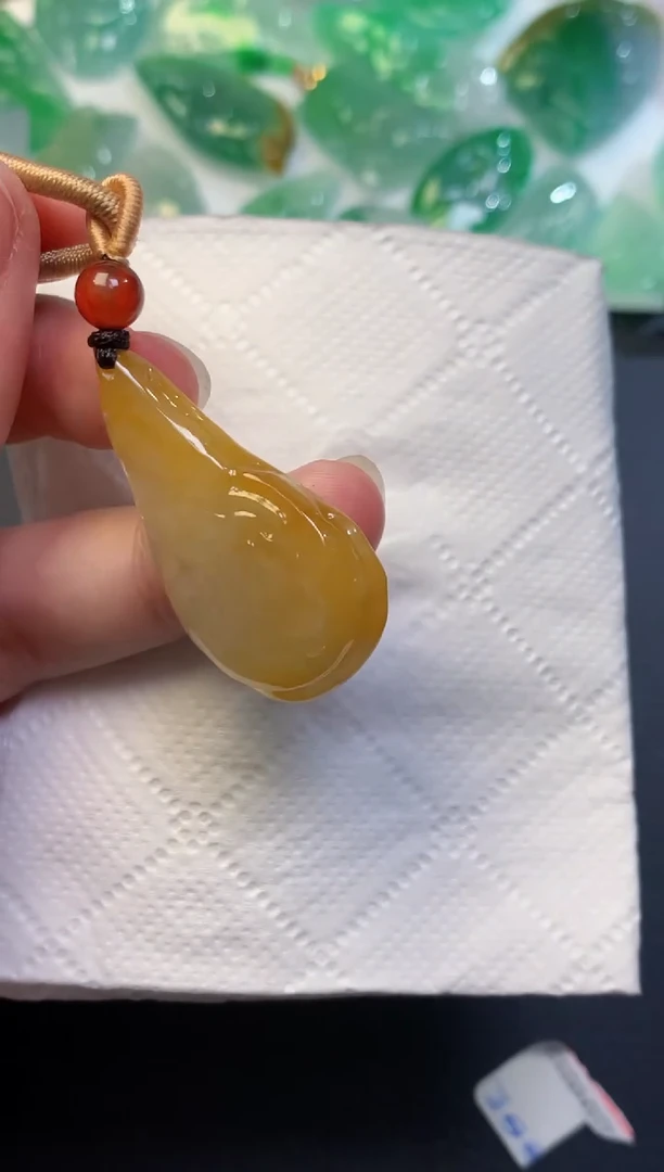 颈饰未镶嵌翡翠