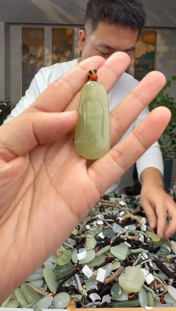 未镶嵌和田玉挂件拍一发一