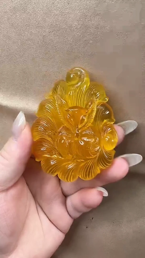 琥珀颈饰未镶嵌吊坠