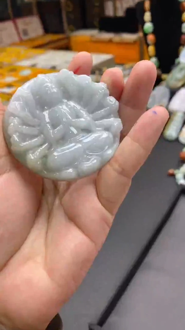 【闪购商品】翡翠颈饰未镶嵌挂件