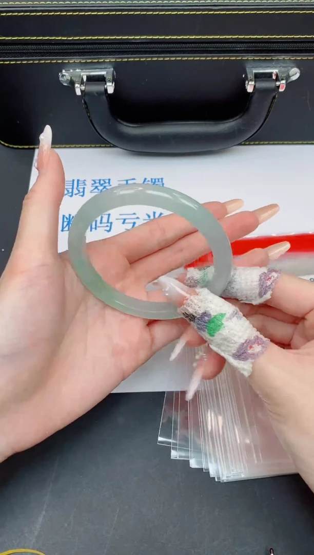 未镶嵌手镯翡翠有瑕疵NO退换-183