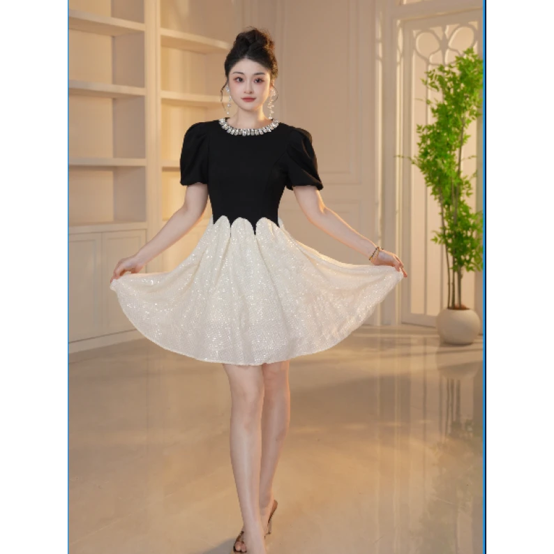 【显瘦定制】黑白撞色御姐风A字连衣裙女装显瘦收腰女神范两片65060