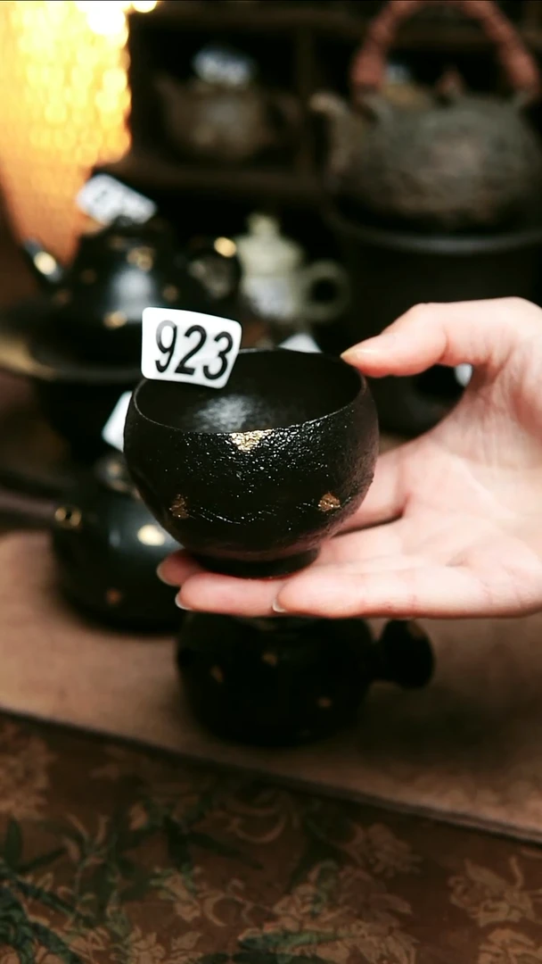 紫砂全手工黑金杯75毫升左右