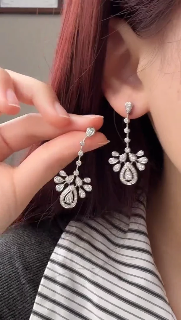 【闪购商品】钻石耳饰18K金镶嵌凤尾耳钉【1.2克拉】6克多